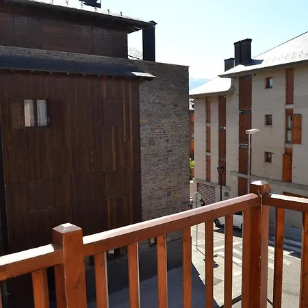 Amplio Duplex En Ideal Familias Puigcerda